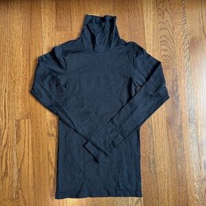 Lululemon Long Sleeve Turtleneck - Black